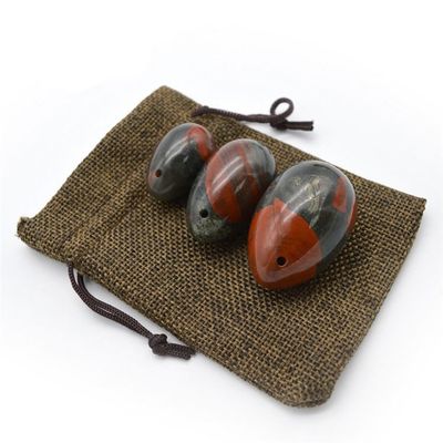 Pierre de sang naturelle Yoni Massage oeufs Costume en trois pièces pour femmes Kegel Exercice Régional et thème de l'amour