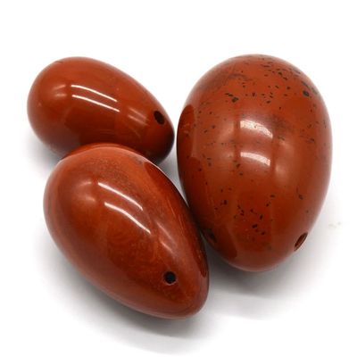 La pierre rouge est utilisée pour le massage vaginal, le massage yoni, l'exercice Kegel, les œufs de jade pour les femmes, pour améliorer la santé du plancher pelvien.