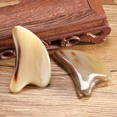 Beauté du visage Gua Sha Outil Taureau Corne Carrelage en forme de cœur pour les soins de la peau du corps et le bâton d'acupuncture