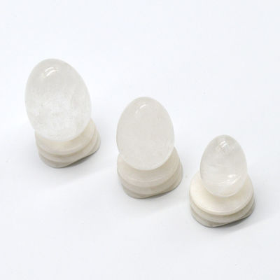 Roche cristalline claire Quartz Yoni œufs technique polie OEM Accepté pierre précieuse naturelle Chakra de guérison Lapidary