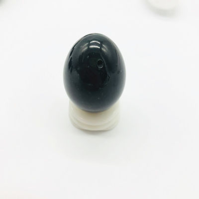Naturel vert foncé certifié néphrite perforé moyen Jade Yoni œufs 40 * 30mm pour le bénéfice