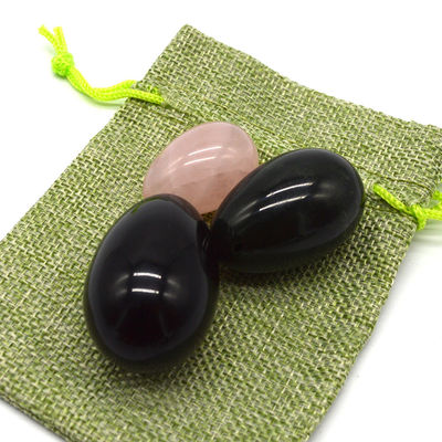 Des œufs de nephrite verte pour les exercices de Kegel et le rajeunissement vaginal