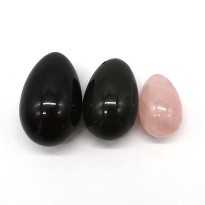 Des œufs de nephrite verte pour les exercices de Kegel et le rajeunissement vaginal