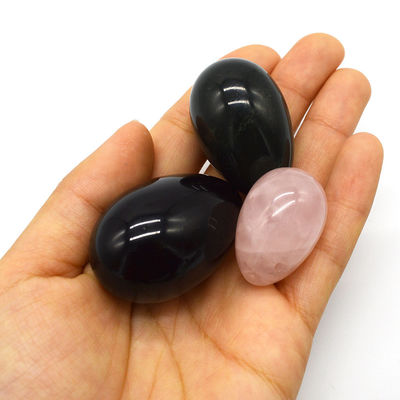 Des œufs de nephrite verte pour les exercices de Kegel et le rajeunissement vaginal