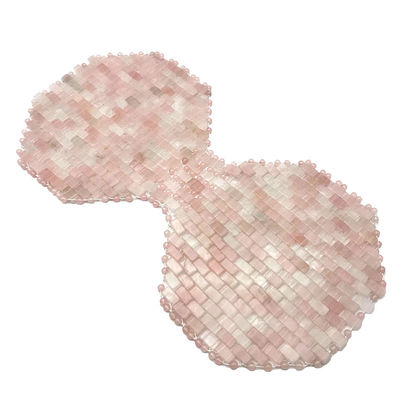 Découvrez les pouvoirs curatifs du quartz rose avec ce masque de massage corporel