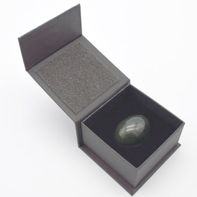 Des œufs de Yoni en jade vert gravés en néphrite Des œufs de jade pour l'exercice vaginal