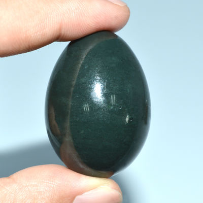 Des œufs de Yoni en jade vert gravés en néphrite Des œufs de jade pour l'exercice vaginal