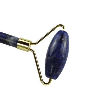 Blue Sodalite Face Guasha Roller est un masseur 100% naturel pour le soin de la peau et le massage spa.