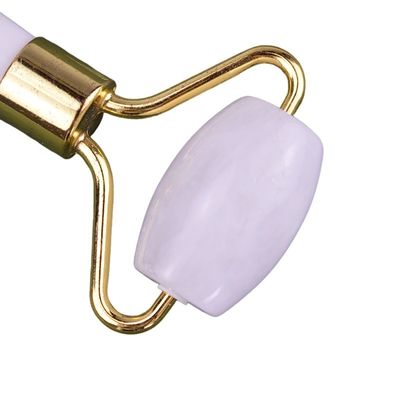 Les outils de massage les plus vendus sont les rouleaux naturels en jade blanc et les rouleaux de massage facial.