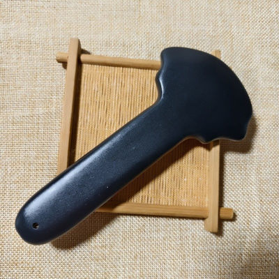 Source d'alimentation Plug-in Bian Stone Gua Sha Scraping Board pour le massage du dos et le drainage lymphatique