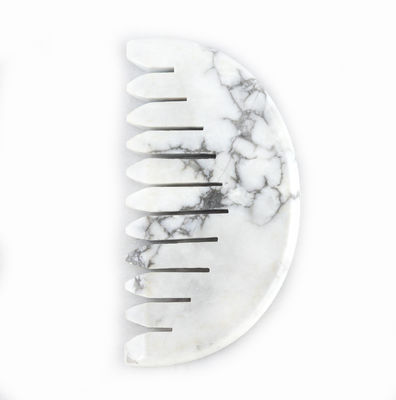 Réduisez la tension du cuir chevelu sans effort avec les outils de peigne de cheveux Gua Sha