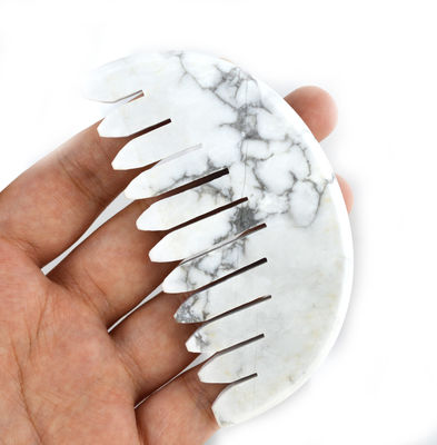 Réduisez la tension du cuir chevelu sans effort avec les outils de peigne de cheveux Gua Sha