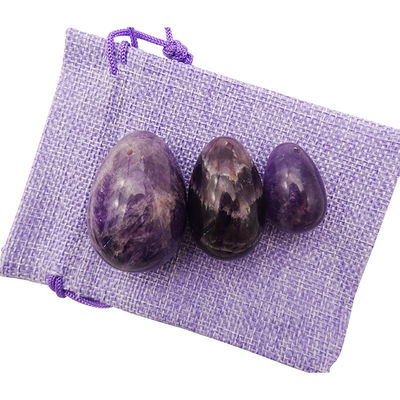 Type de sculpture en pierre précieuse Améthyste naturel Ensemble d'œufs en cristal de 3 PCS Encrés à la main Kegel Jade œufs pour les femmes