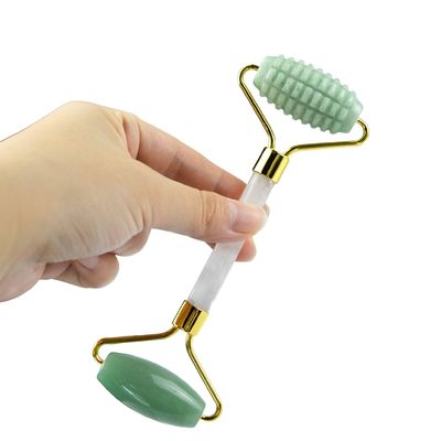 Logo personnalisé Verte Aventurine Facial Jade Roller Gua Sha Outils Massageur à poignée de cristal pour le massage du visage, des yeux et du cou en 2024