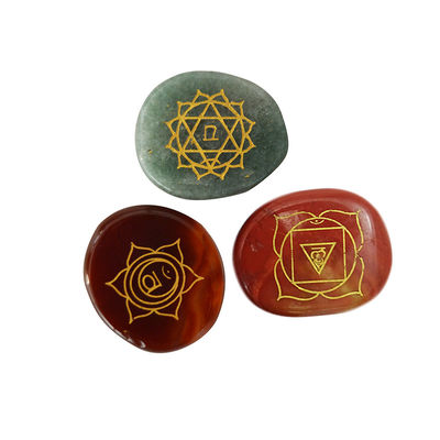 Sept pierres de chakra Reiki ensemble de cristaux de guérison gravés symboles pour la transformation spirituelle