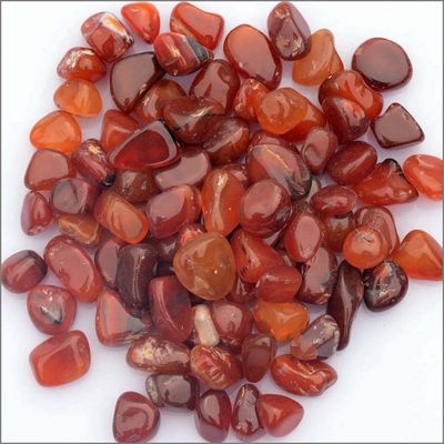 Agate rouge cristallin naturel poli Carnélien pierres de gravier pour le Feng Shui