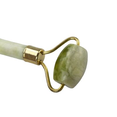 Logo personnalisé Disponibled Xiuyan Jade Gua Sha Scraping Massage Outil pour la relaxation du visage vert et anti-âge