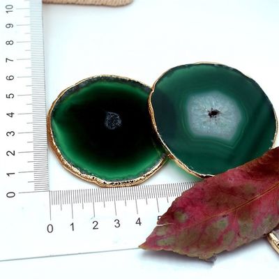 Ovale Polissé Agate de cristal naturel tranches d'or bordure Agate de montagne avec le thème MASCOT forme ovale design ovale