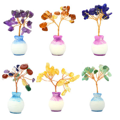 Des éclats de pierres précieuses colorées en laiton câblé arbre porte-bonheur avec des pierres de guérison Chakra Améliorez vos décorations et ornements à la maison