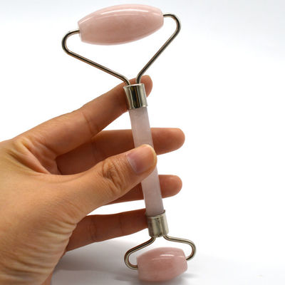 Logo personnalisé Disponibled Rose Gold Jade Roller pour les soins de la peau du visage 100% double tête Rose Quartz naturel Roller Facial Face Slimming