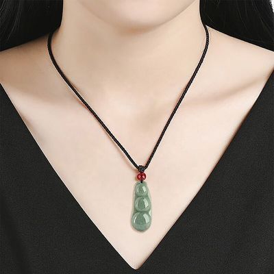 Caractéristique régionale Pendentif de jade vert naturel pour les femmes Les quatre saisons des haricots apportent chance Prospérité et amour