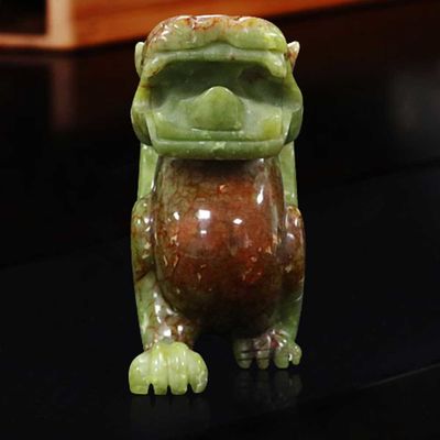 OEM ODM Jade Pixiu La mascotte chinoise de l'animal sacré chanceux en gravure de type sculpture