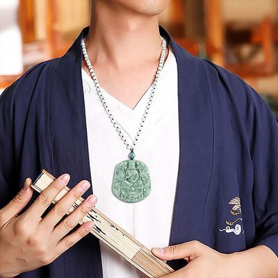 Neuf dragons de jade naturel sculpté Collier de pendentif Guan Yin Un ajout unique à votre collection de bijoux