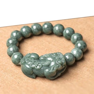 Bracelet en jadeit sculpté Huile verte Pixiu Hommes et femmes Bracelets de charme Accessoires Ringe cadeau d'anniversaire Diamètre de perles 13 mm