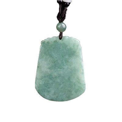 Collier de pendentif de conception unique avec le jade chinois traditionnel fait à la main volant Lucky Dragon Jadeite