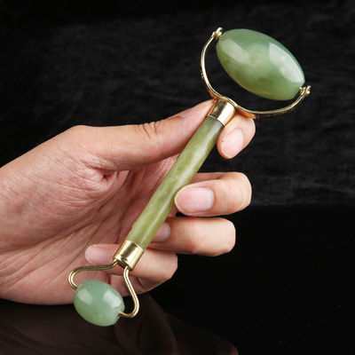 Massage Jade Gua Sha Roller de glace pour le visage pierre naturelle Xiuyan Jade Guasha Roller