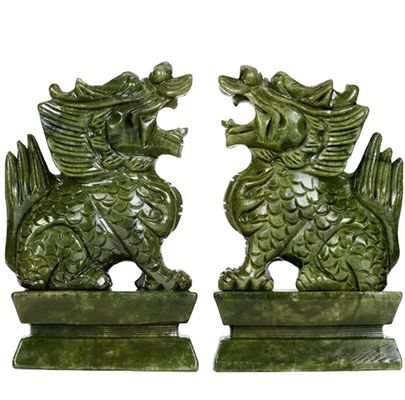 Des sculptures de jadeite naturelle parfaites pour votre collection d'inspiration asiatique.