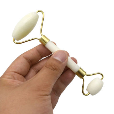 Massageur de visage naturel en jade blanc Le complément parfait à votre routine de soins de la peau