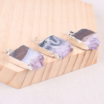 Feng Shui Collier en améthyste d' agate de quartz naturel avec pendentif plaqué d' or et pierres cristallines