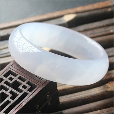 Bracelet chinois certifié 54-66mm Bracelets personnalisés populaires 1 ensembles Caractéristiques régionales Art de collection