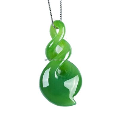 Des pierres de cristal vert HETIAN Néphrite Collier sculpté Jade Jewellery Portable Design 100% charme naturel Pendant pour les hommes