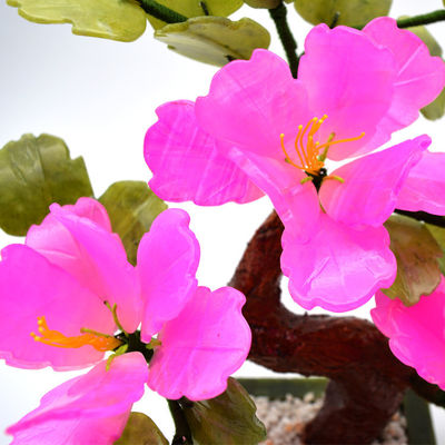 Logo personnalisé Disponibled Chinese Jade Stone Fleur Trees Rouge Décoratif Fleur Crystal Trees pour le B2B Marke