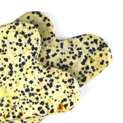 Logo personnalisé disponibled 2024 Tendance en forme de cœur Dalmatienne pierre Guasha outil de massage pour le massage de santé du corps