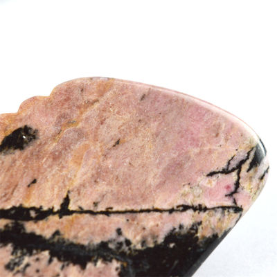 Équipement de massage corporel Plaque de grattage de pierre de rhodonite naturelle Gua Sha pour la beauté du visage et le massage des tissus profonds