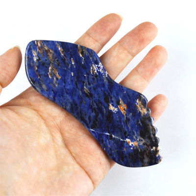 2024 Tendance la forme des lèvres bleu Sodalite Stone Gua Sha Scraping Massager pour la beauté de la peau du visage dans l'équipement de massage du corps