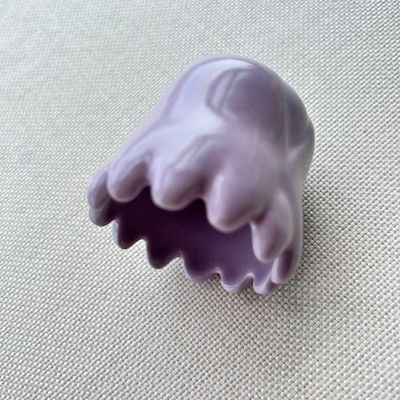 2024 Forme de fleur violette Chinois céramique Gua Sha grattage masseur Massage corporel Équipement de massage pour la santé et la relaxation