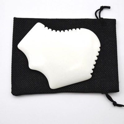 Massageur de corps en jade blanc personnalisé Confortable Gua Sha Tableau de massage du visage Outil pour améliorer la circulation du corps