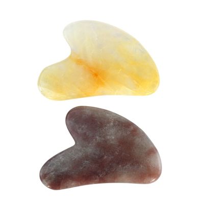 2024 Fraise naturelle cristalline de jade Gua Sha forme de cœur Massage du visage grattage Guasha planche pour la zone de massage de tout le corps