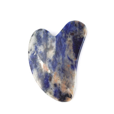 Équipement de massage corporel Logo personnalisé Forme de cœur Sodalite naturelle Gua Sha Stone Soin de la peau Spa de soins personnels Salon de beauté de lifting facial