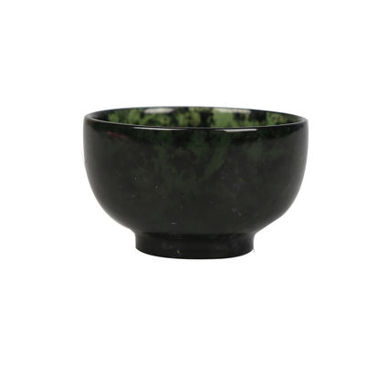 Type de gravure 100% chinois écuelle en jade naturel vert foncé écuelle en jade sculptée à la main écuelle pour l'amélioration de la décoration de la maison