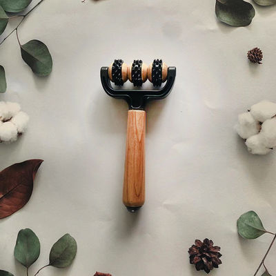 Bâtons de massage à rouleaux en bois manuel Massageur à trois perles avec boule magnétique pour le corps Soins de santé Outil de beauté Spa Relaxation musculaire Zone de massage corps