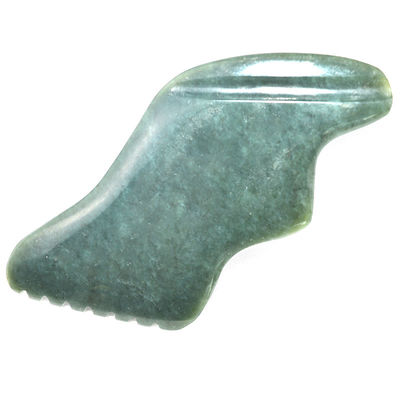 Forme de foudre vert foncé Néphrite naturel hétien Jade Gua Sha Outil de massage pour logo personnalisé Self Skin Health Care Spa