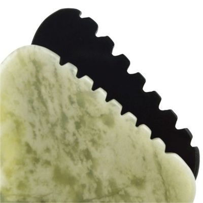 Logo personnalisé Produit de tendance Forme naturelle Xiuyan Jade Gua Sha Scraping Board pour outil de massage complet du corps