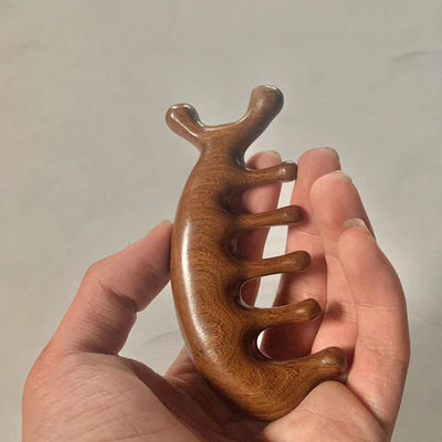 Équipement de massage de la tête 2023 bois de santal naturel Gua Sha Peigne de massage du cuir chevelu Outil de Guasha en bois pour les soins capillaires et la relaxation de la tête