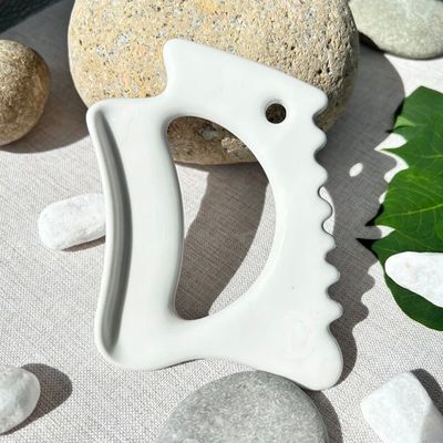 Outil de massage en céramique Gua Sha pour le drainage lymphatique Jawline Sculpteur Massageur de corps Outils de soin de la peau Guasha Fonction en céramique
