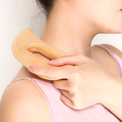 Body Self Skin Care Spa Lifting du visage Salon de beauté Outil de massage en bois Gua Sha avec logo personnalisé et couleur brune